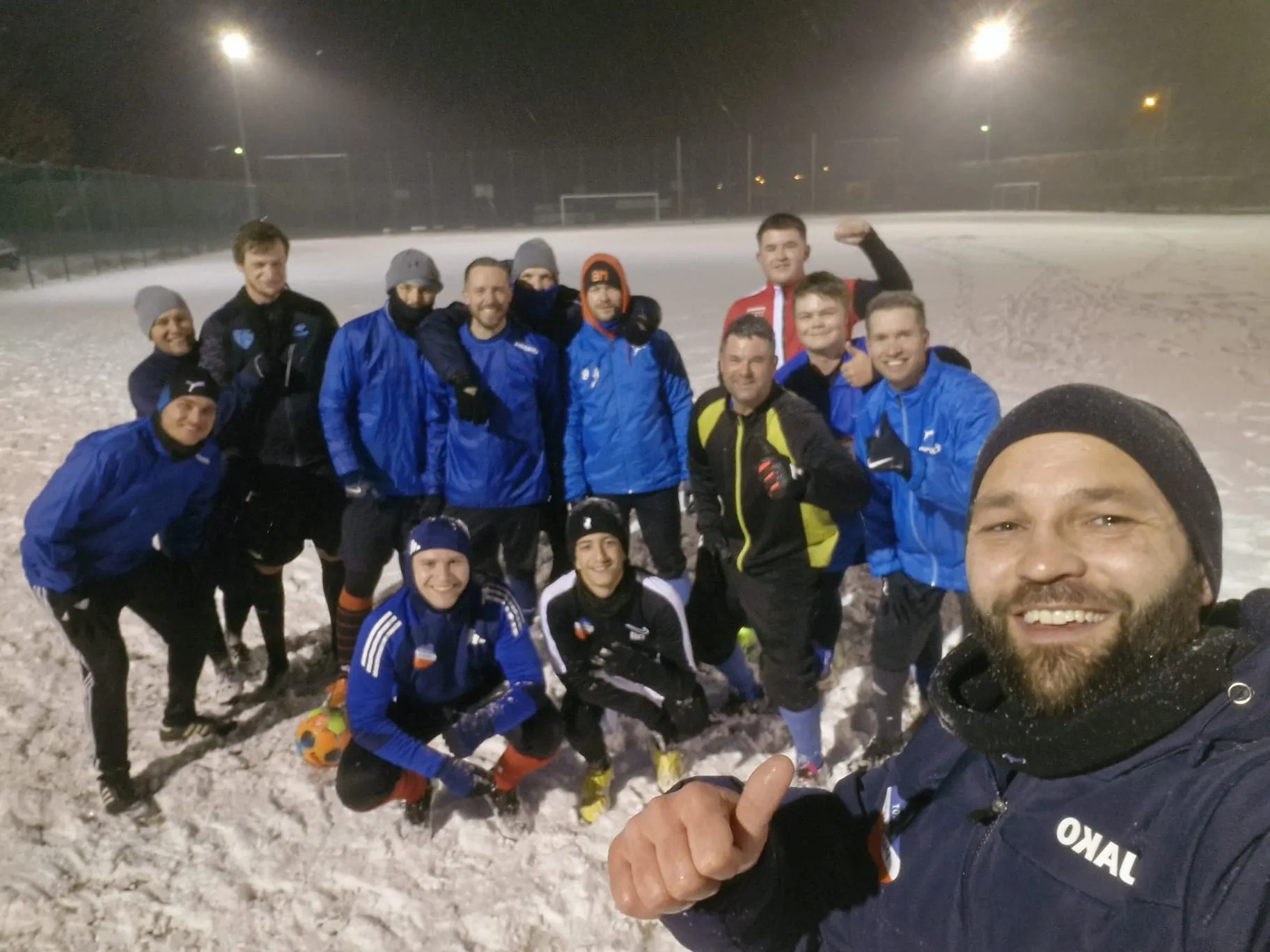 Aus Fußball wird Schneeball